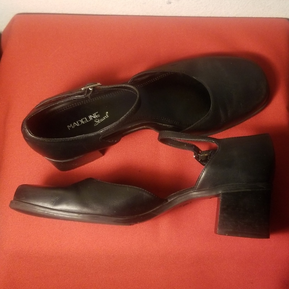 Madeline stuart Black Leather Sandals - Picture 4 of 4
